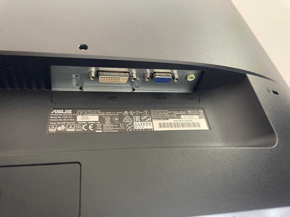 Monitor ASUS VP228T 22" VGA com cabo adaptador HDMI