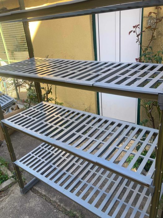 Estantes/ Racks em PVC Alta Densidade 120 x 44 x 185cm - 250Kg