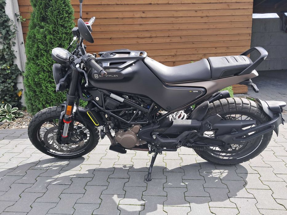 Husgwarna svartpilen 125. 2022r