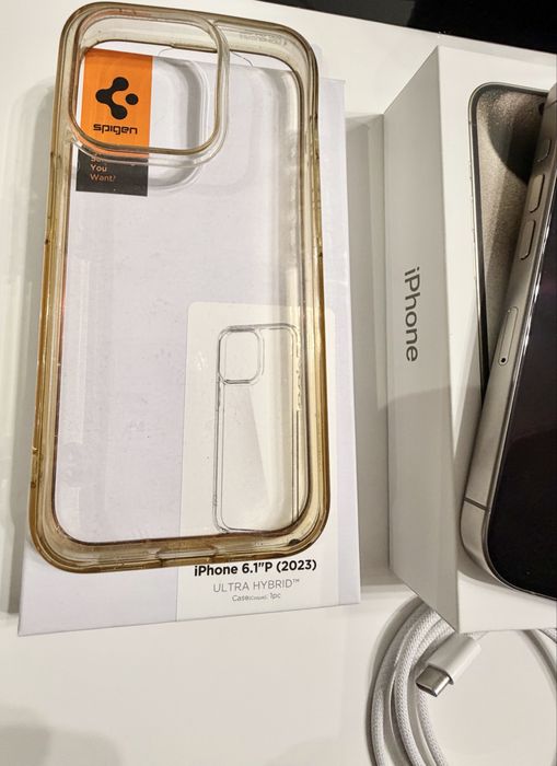 iPhone 15 pro 256GB, Natural Titanium + szklo i etui SPIGEN - Gratis!