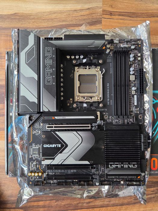 Płyta główna Gigabyte X670 GAMING X AX WIFI ATX