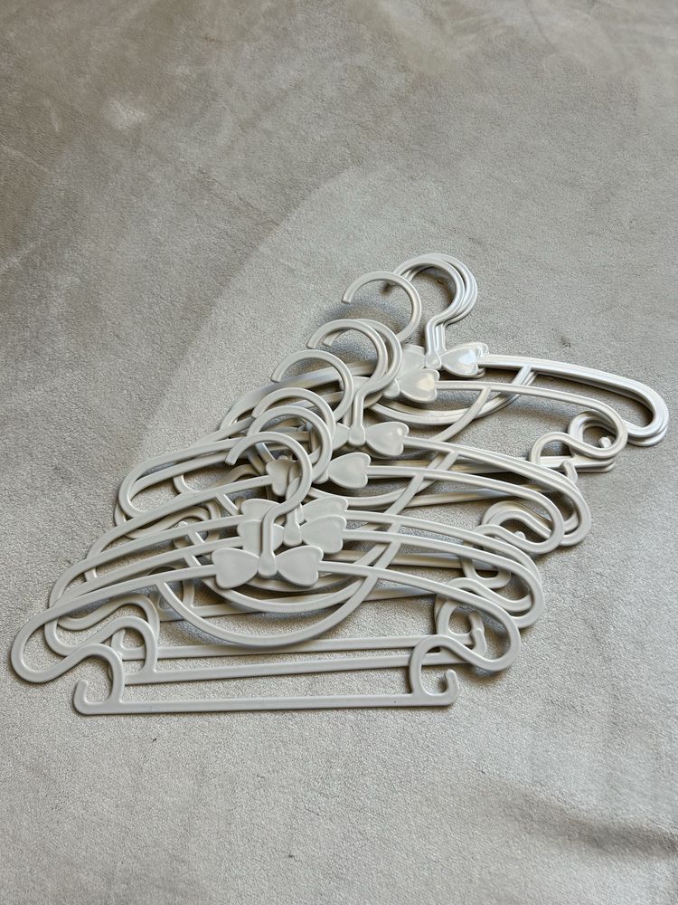 Wieszaki plastikowe 10 sztuk