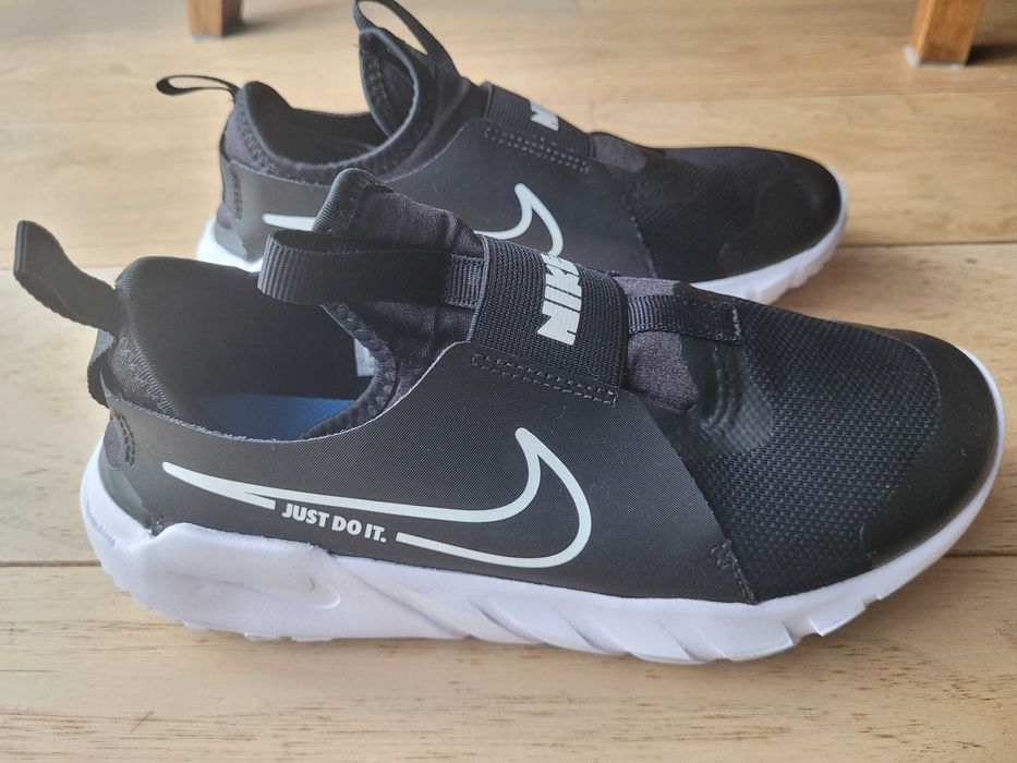 Buty Nike sneakers czarne do szkoły na WF mało używane 23,5cm 36,5