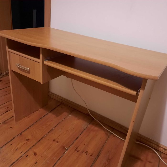 Biurko używane w dobrym stanie