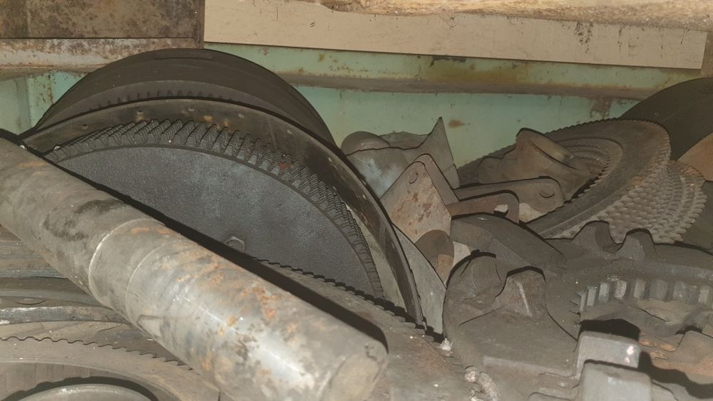 spycharka s651 sprzęgło zwolnice zębatki drzwi rumunek/Części do KM251