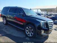 Cadillac Escalade Cadillac Escalade ESV Luxury 6.2 V8 4x4 mała szkoda