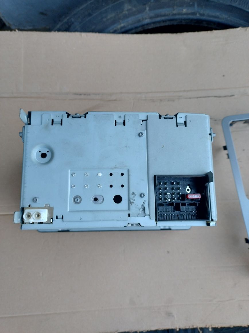 Radio CD ramka Skoda Octavia II