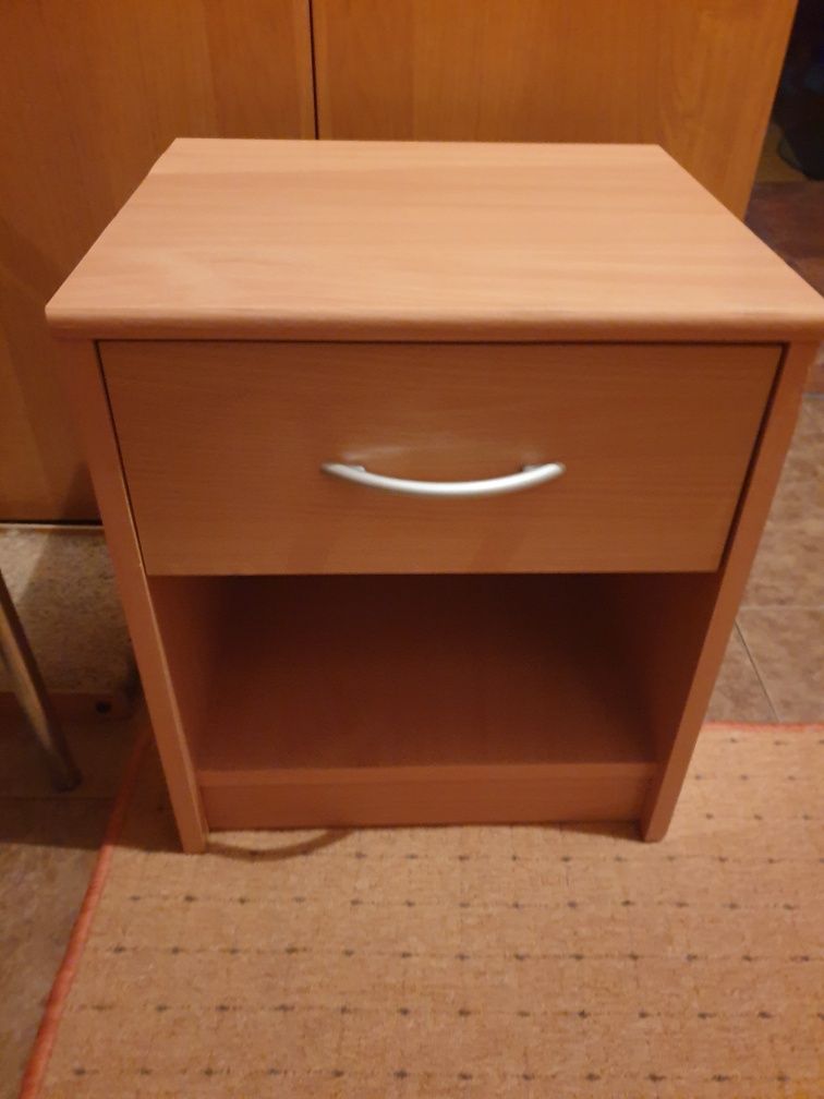 Szafka nocna, kolor buk