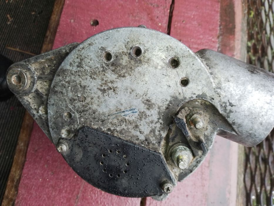 Генератор BMW E32 M30B30