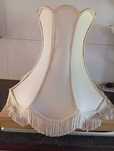 Grande Abajour vintage creme com franjas