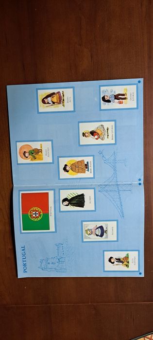 Caderneta de cromos Volta ao mundo