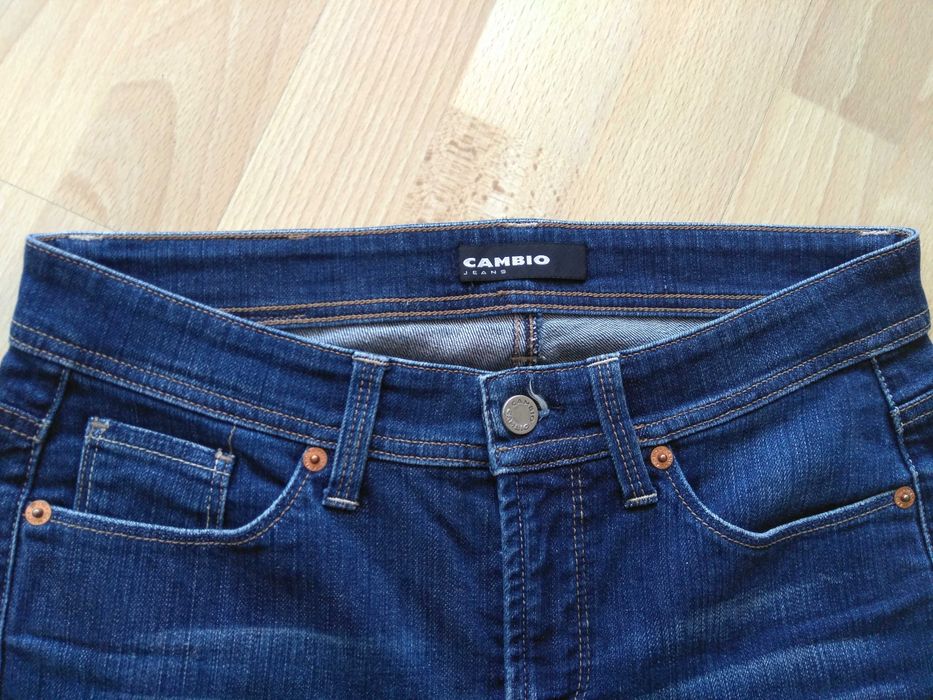 Nowe spodnie jeansowe Cambio