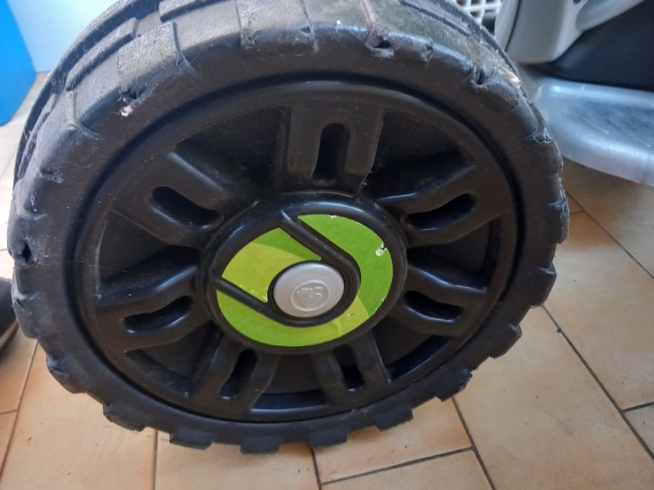 Moto 4 a bateria kawasaki