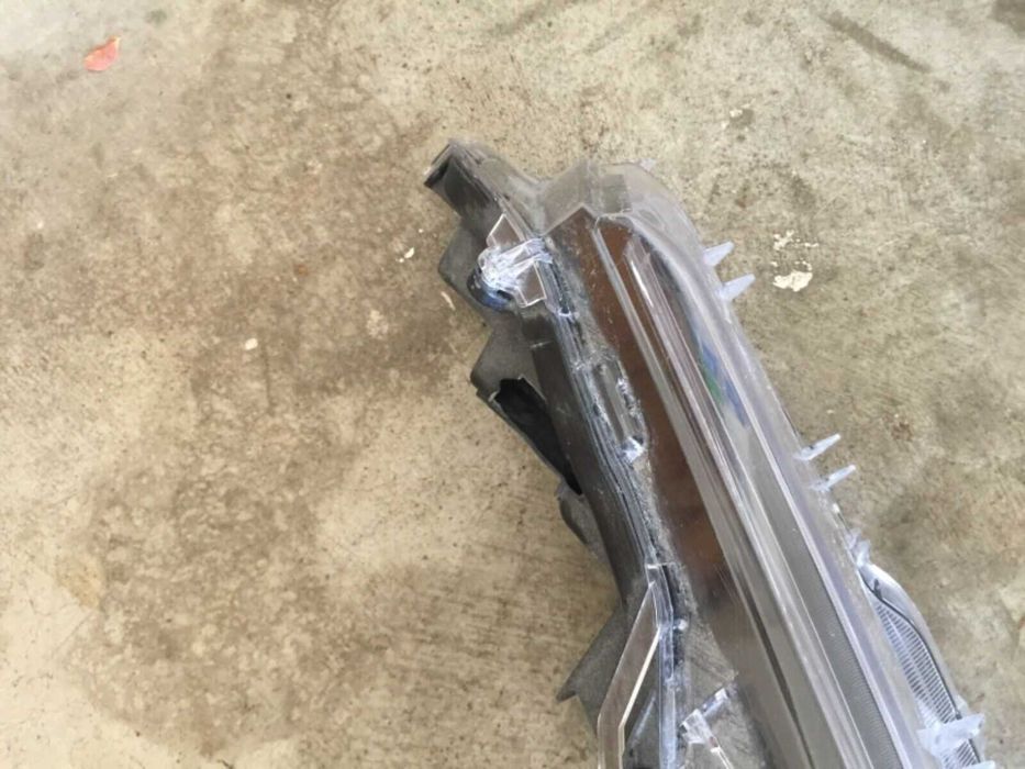 Правая фара Toyota Corolla 2020 2021 E210 линза оригинал США