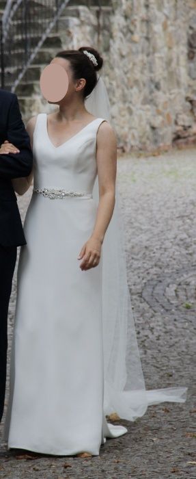 minimalistyczna, prosta, gładka SUKNIA ŚLUBNA z OZDOBNYM PASEM