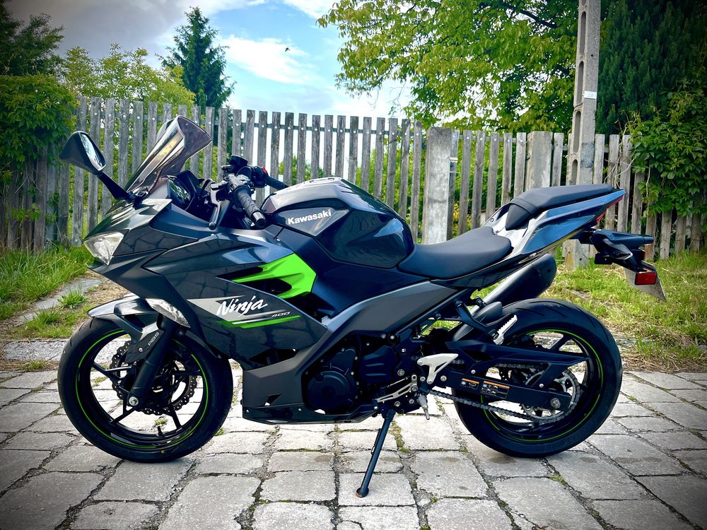 Kawasaki Ninja 400 na A2
