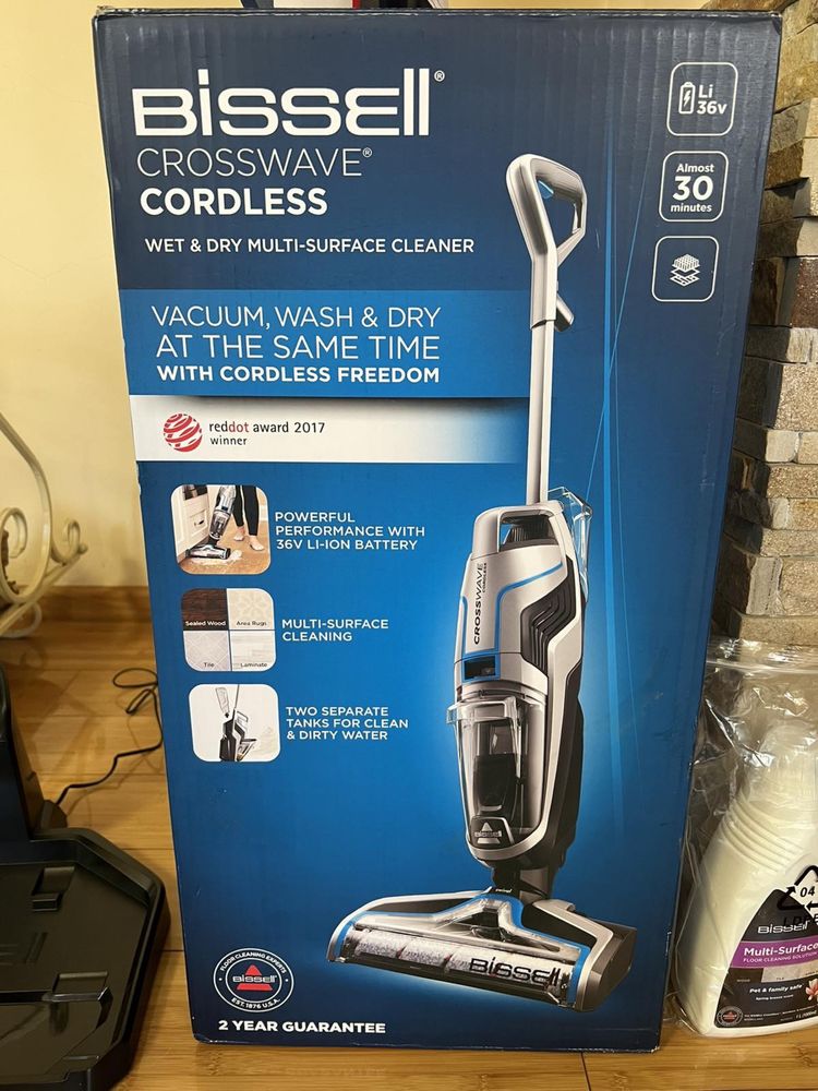 Вертикальний пилосос миючий Bissel CrossWave Cordless 2582N