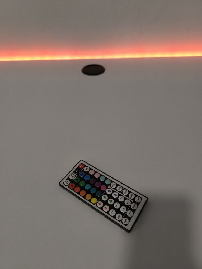 Biurko komputerowe 160x80 białe led