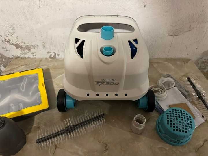 AUTOMAT ODKURZACZ do dna i ścian ZX300 DELUXE basenu - INTEX 28005
