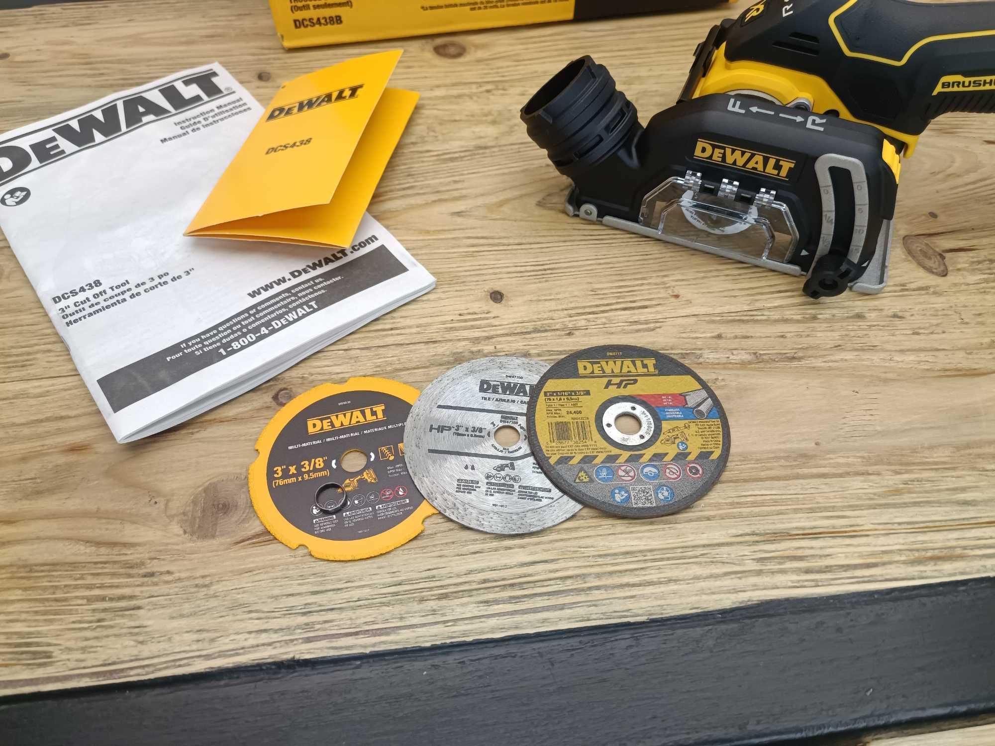 Акумуляторна болгарка, пилка DeWalt DCS438B 20V MAX MADE IN MEXICO