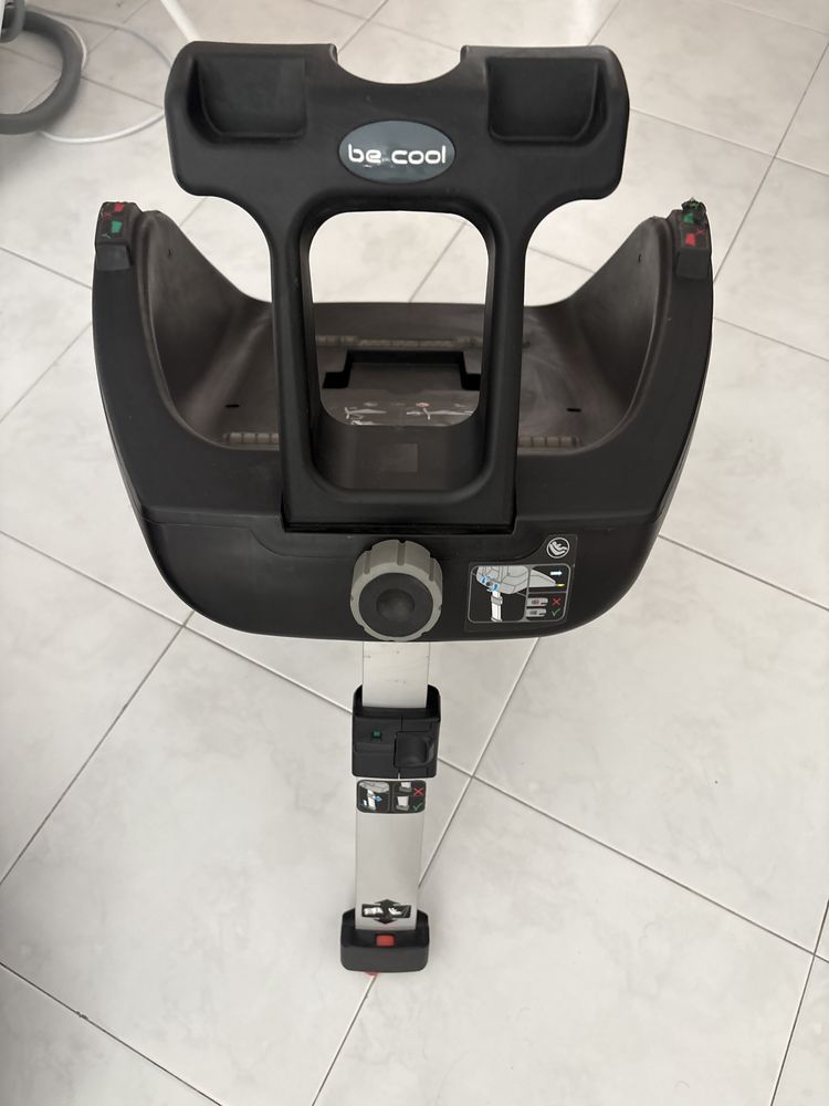 Carrinho bebé completo da Be Cool com suporte de carro