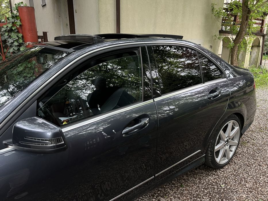 Mercedes Benz c350 sport, 137000km 3.5l benzyn