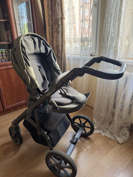 Терміново продам Візочок дитячий коляска bass next 2в1