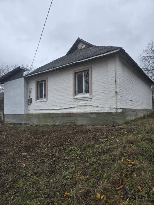 Продаж будинку  зі зручностями с.Потоки .