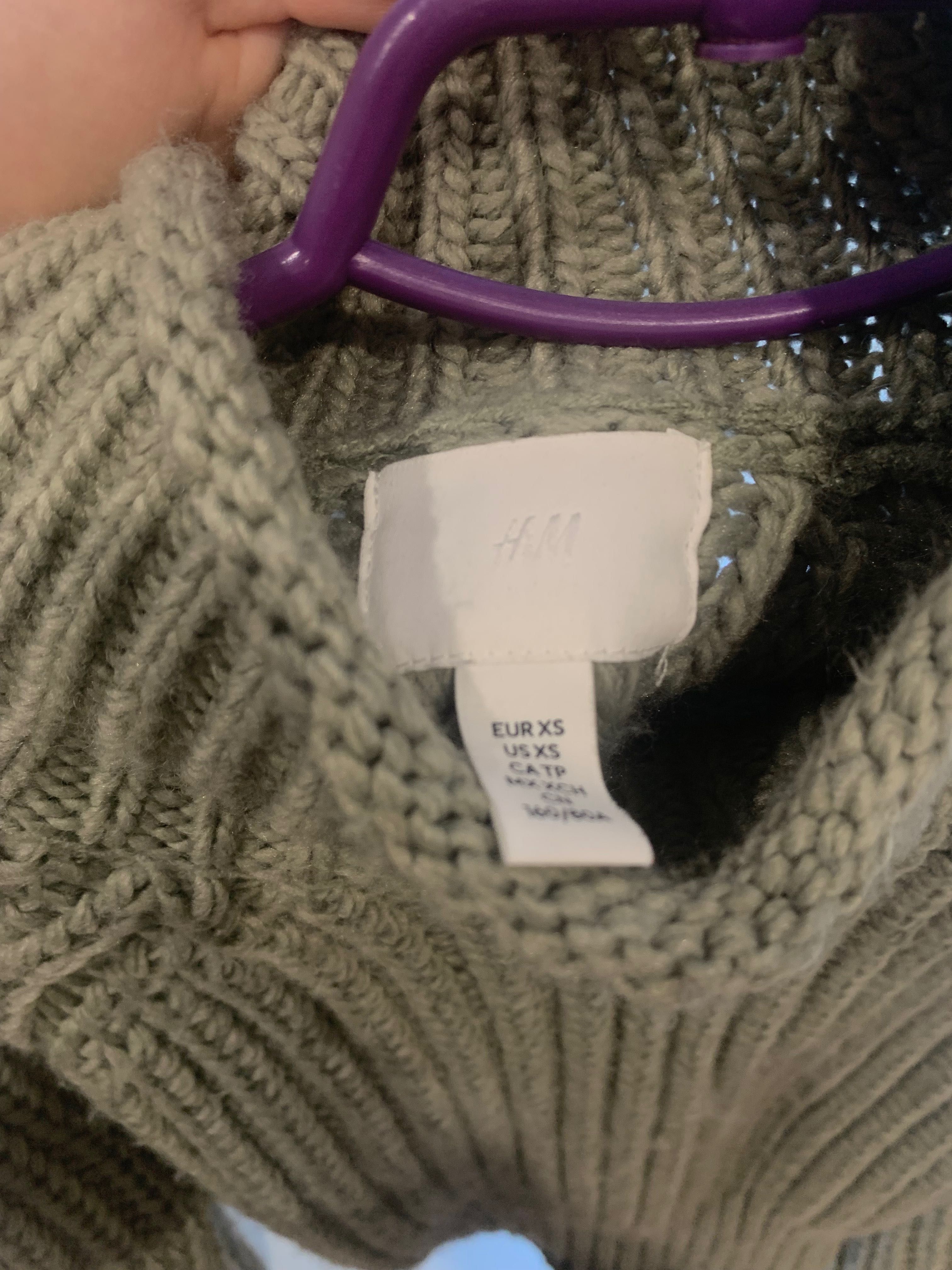 Сіро-зелений зимовий светр H&M