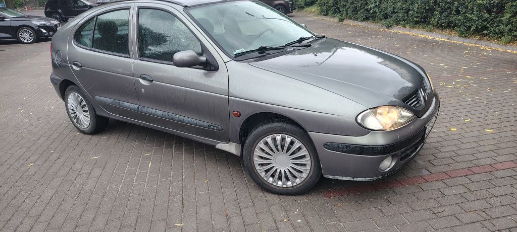 Renault Megane 1.6 stan bardzo dobry klima