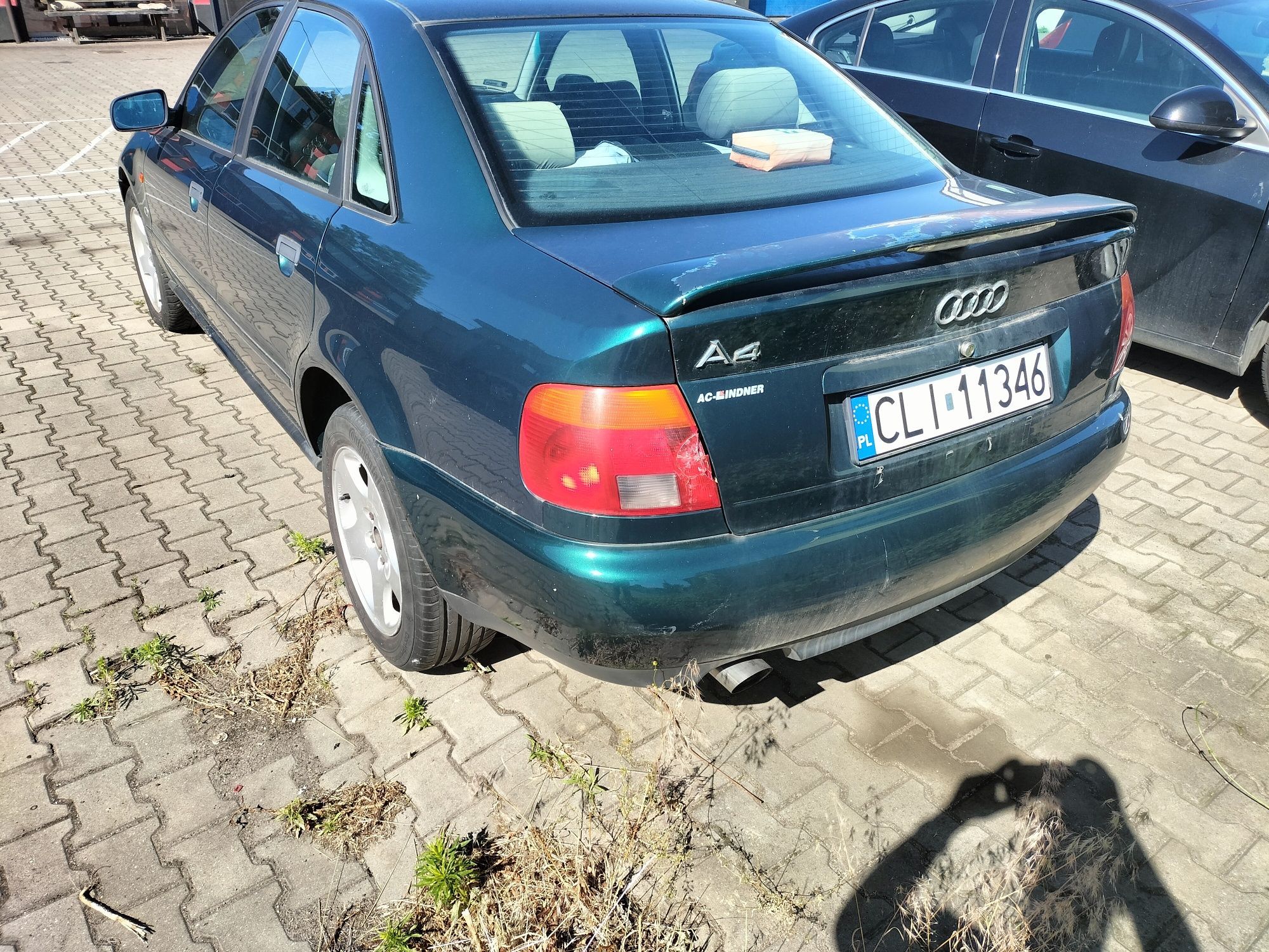 Sprzedam Audi A4 1.8b