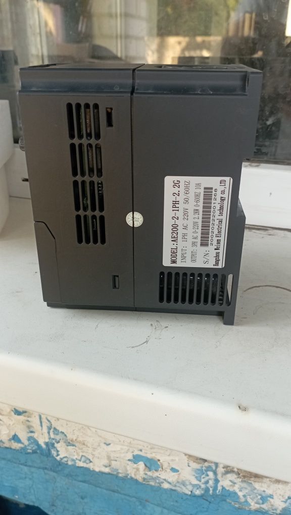 Продам частотний перетворювач (інвертор) AE200 2.2 кВт | 1ф→3ф 220В