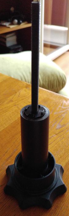 Śruba mocująca koło zapasowe Audi A6 C5