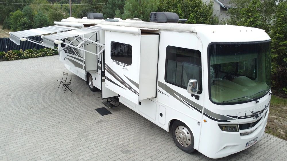 Ford F53  Kamper amerykański Jayco Precept 36T 2017 Ford F53