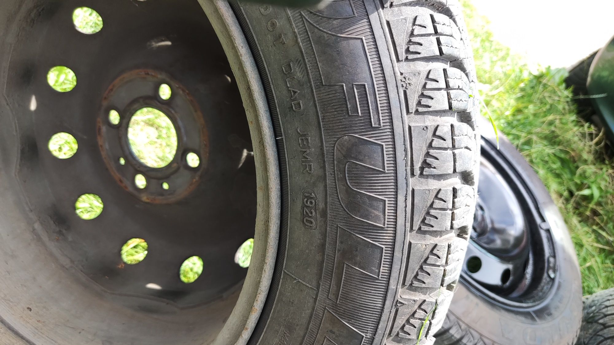 Felgi z oponami 4x100 r15 185/65r15