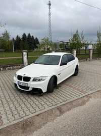 BMW Seria 3 BMW e90 318d M pakiet