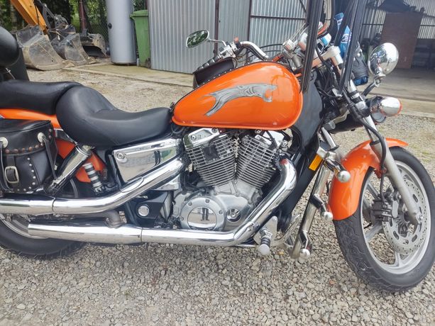 Honda Shadow VT 1100