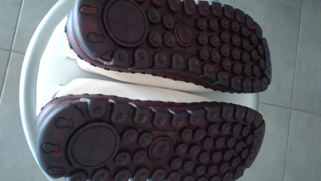 Sapatos desportivos