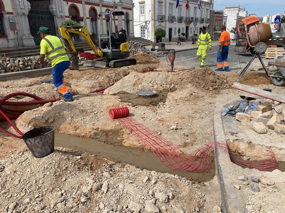 CONSTRUÇÃO CIVIL / INFRAESTRUTURAS / OBRAS PUBLICAS