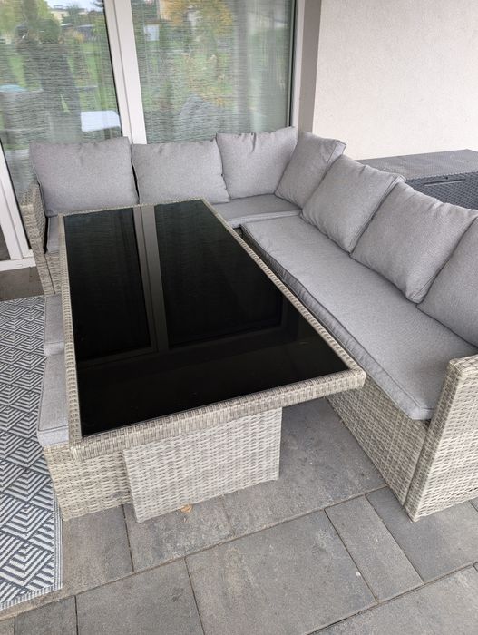 Narożnik technorattanowy plus dwie pufy