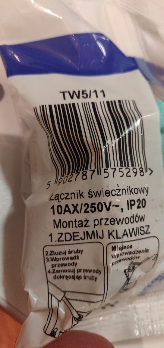 Wyłącznik dwuklawiszowy