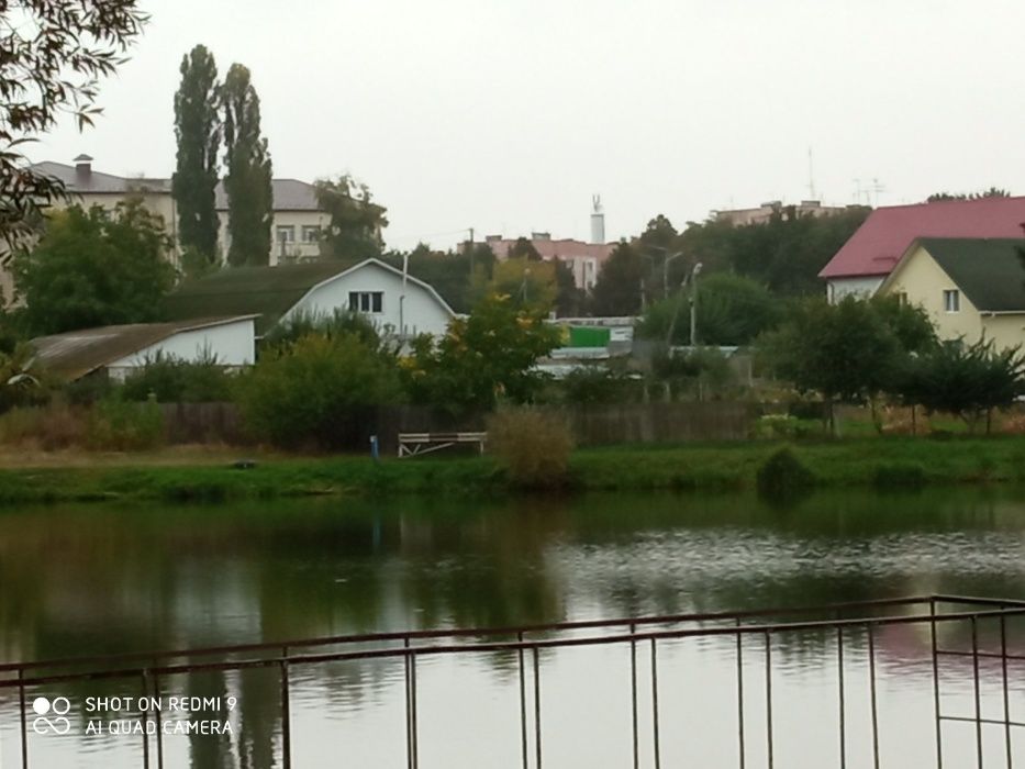 Продається земельна ділянка 10 соток  недалеко від центру села