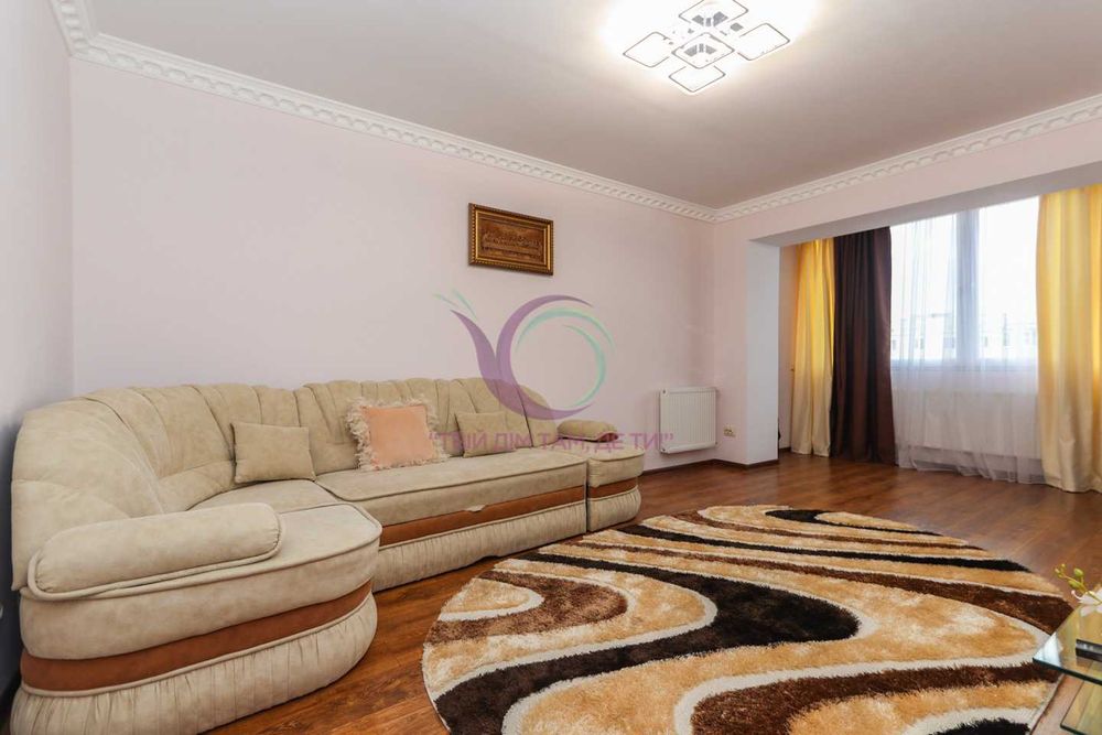 2-к. квартира з і/о, ремонтом та меблями за вул. Миколайчука