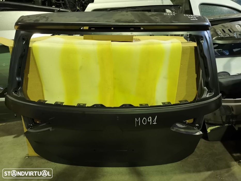 VW TOURAN 5T1 2018 TAMPA DA MALA - M091