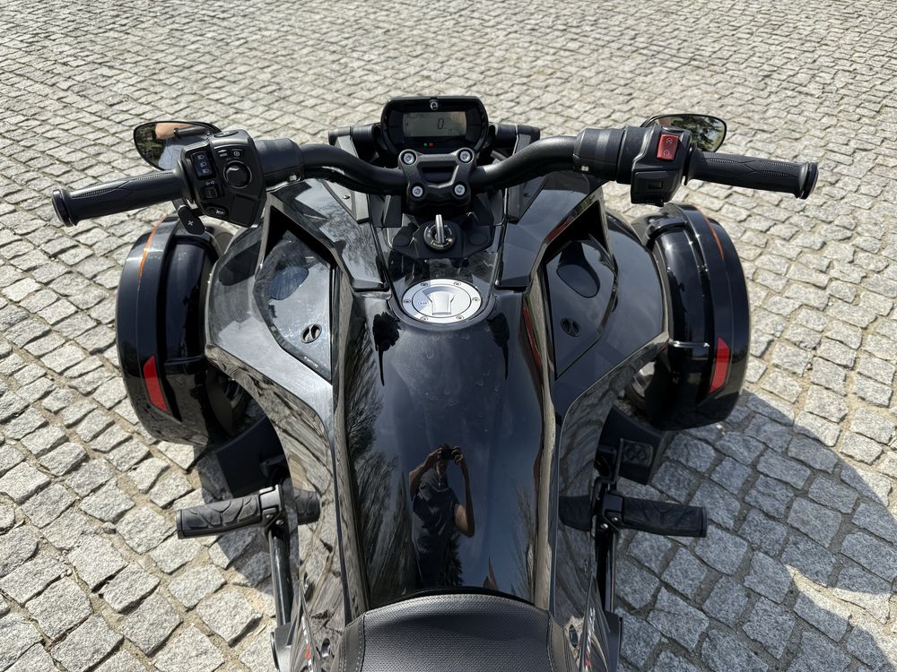 CAN AM SPYDER F3 1330cc 2400km przebieg, na kat. B, 2023r super stan