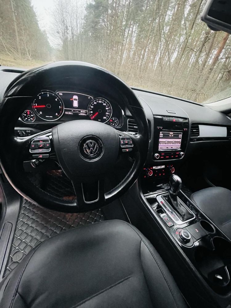 Продам Volkswagen Touareg 3.0TDI 2012 рік