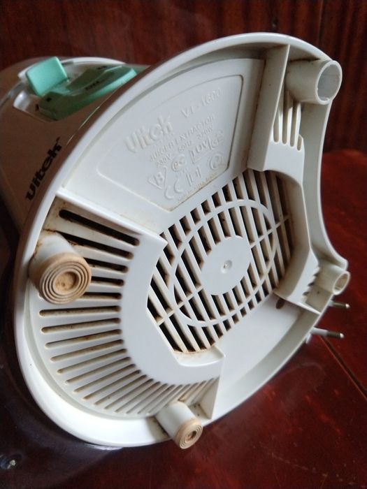 Соковыжималка Vitek VT 1600