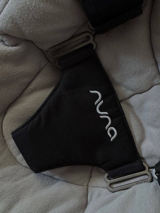 Крісло-шезлонг для дітей від NUNA