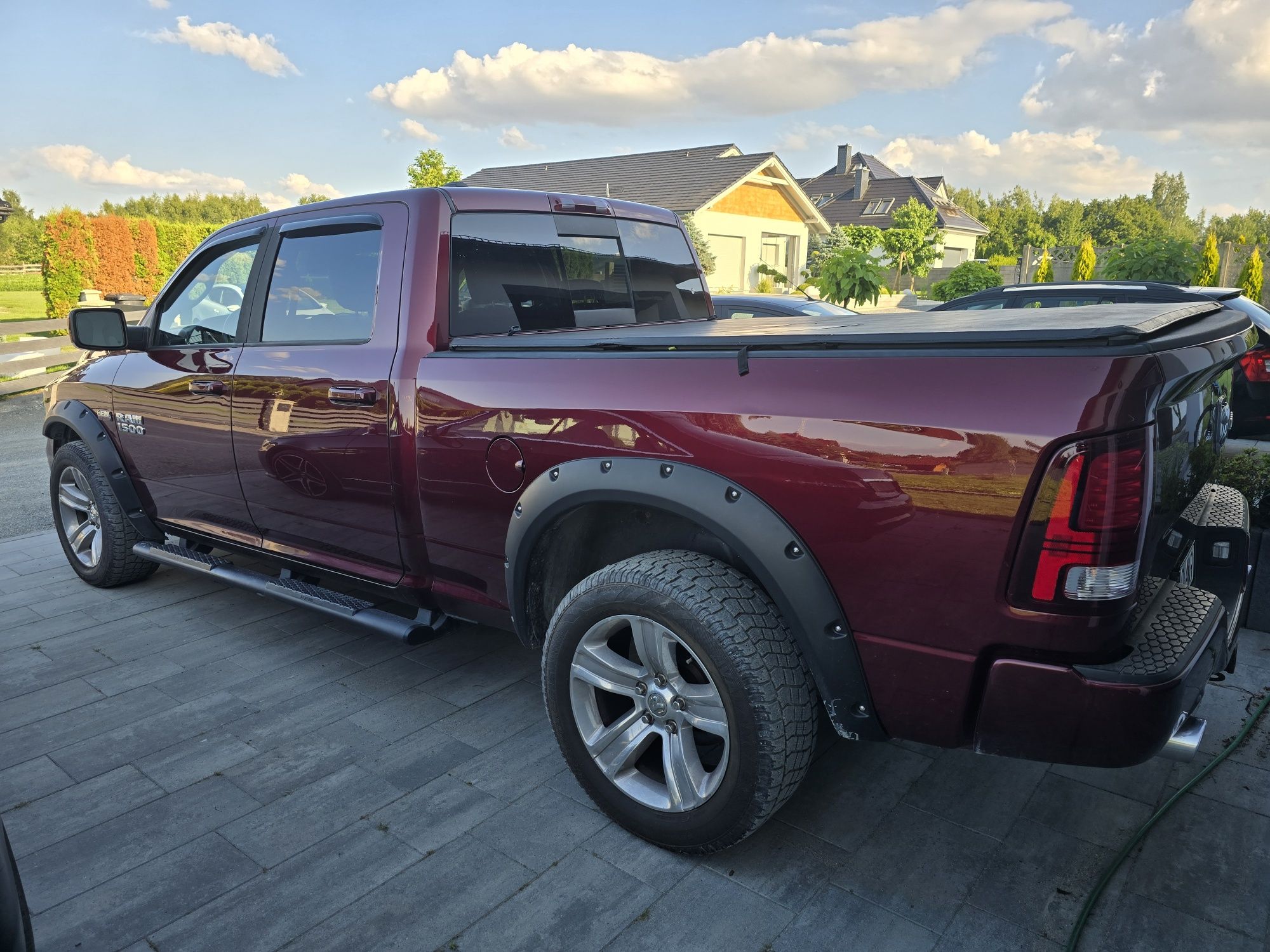 Dodge Ram 1500 Sport 5.7 hemi, V8, 4x4.