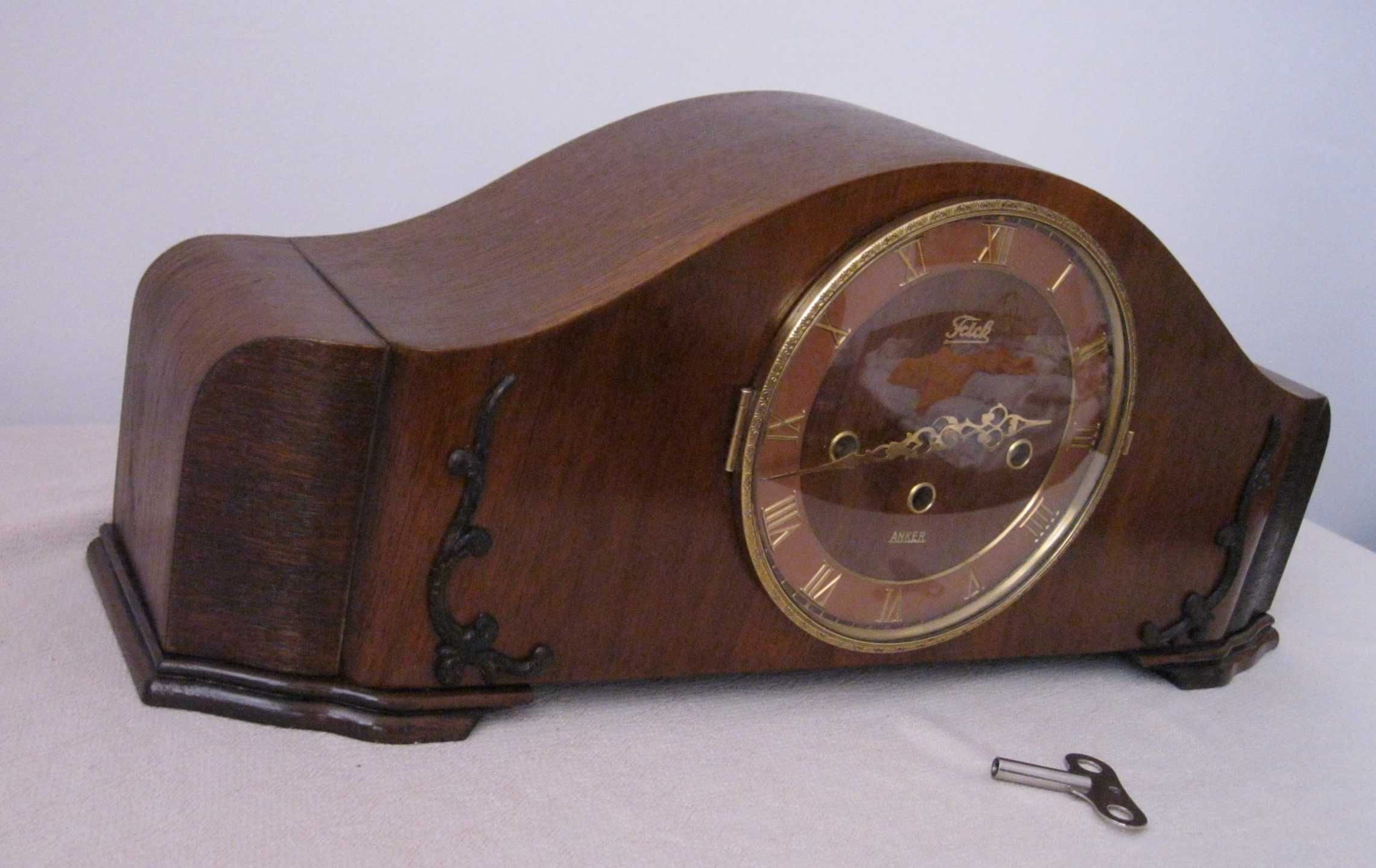 Piękny niemiecki zegar kominkowy bufetowy kwadransowy